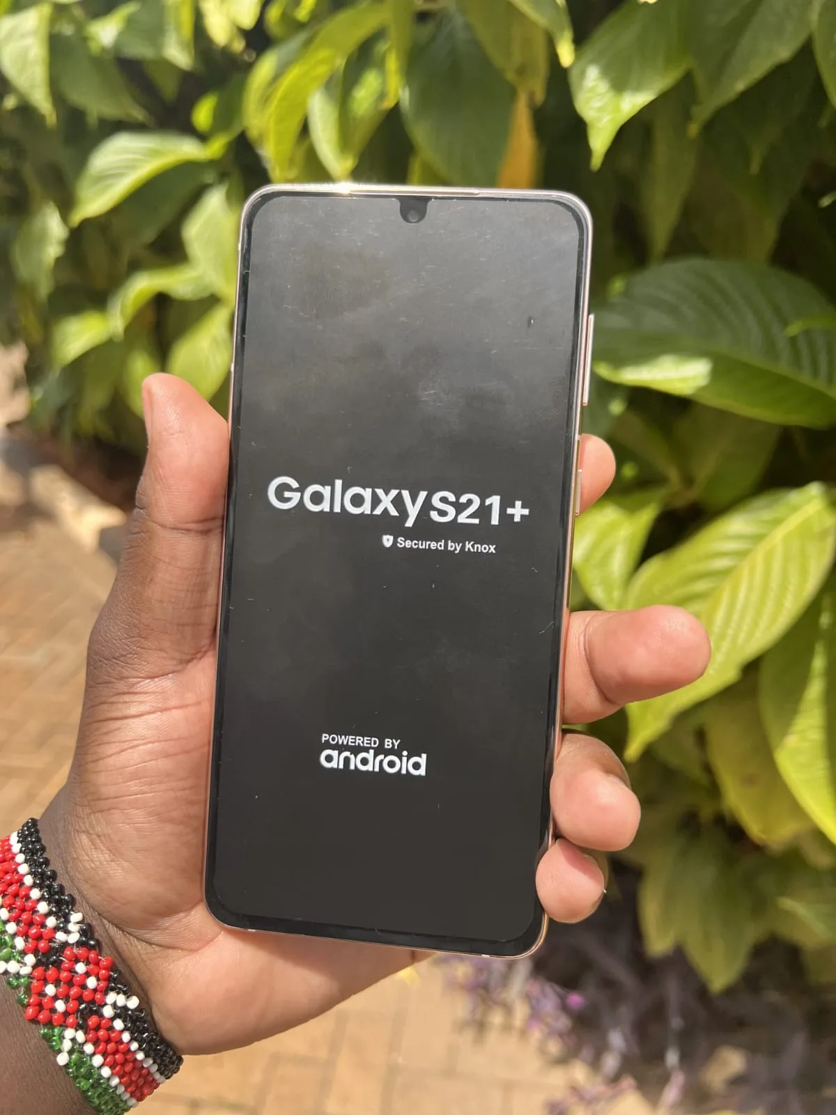 SAMSUNG S21+ — Nairobi